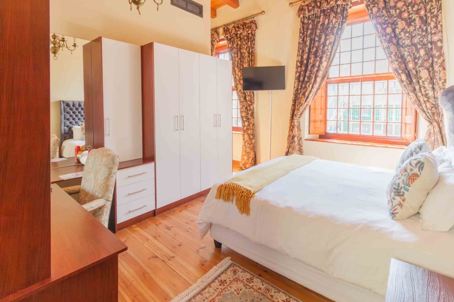 7 Bedroom Property for Sale in Bo Kaap Western Cape